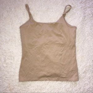 🌴New York & Company slimming tank top